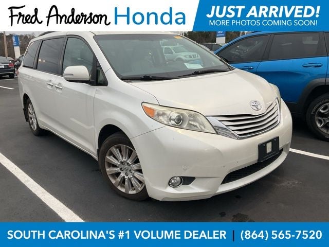 2013 Toyota Sienna Limited 7 Passenger