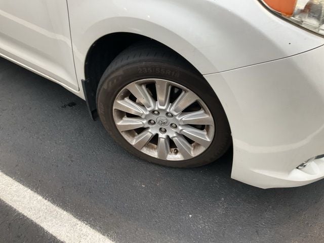 2013 Toyota Sienna Limited 7 Passenger