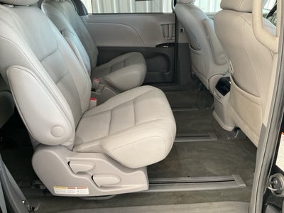 2017 Toyota Sienna XLE 7 Passenger