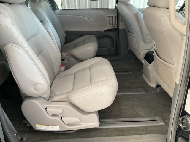 2017 Toyota Sienna XLE 7 Passenger