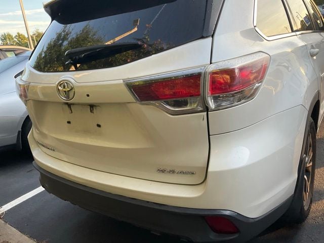 2016 Toyota Highlander XLE V6
