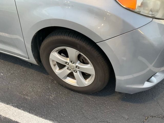 2017 Toyota Sienna L 7 Passenger
