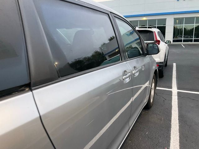 2017 Toyota Sienna L 7 Passenger