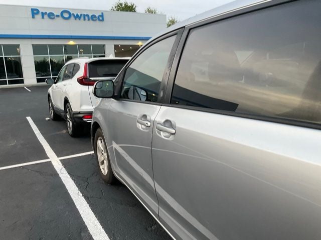 2017 Toyota Sienna L 7 Passenger