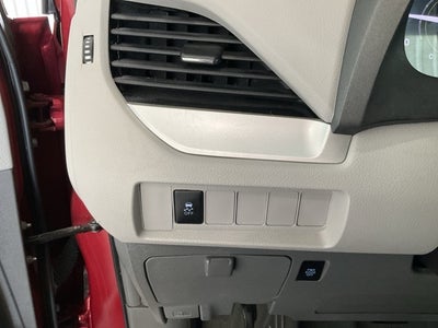 2019 Toyota Sienna LE 8 Passenger