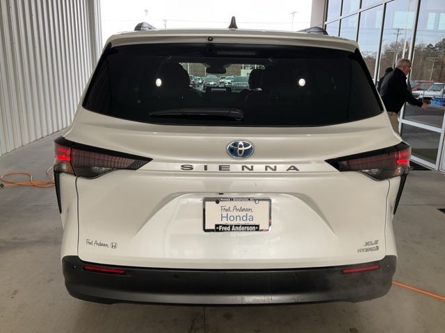 2024 Toyota Sienna XLE