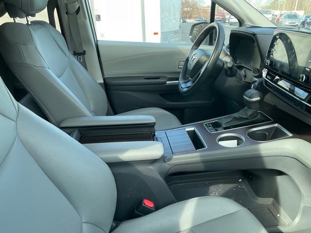 2024 Toyota Sienna XLE