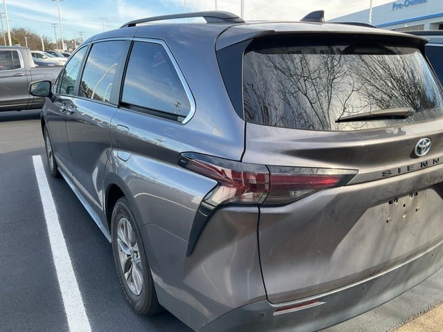 2024 Toyota Sienna XLE