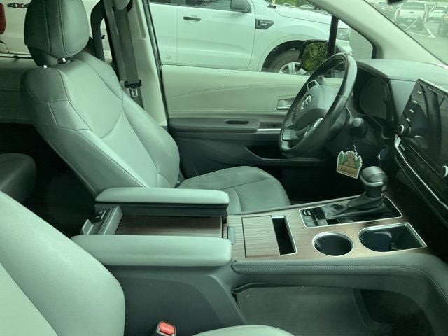 2024 Toyota Sienna XLE 7 Passenger