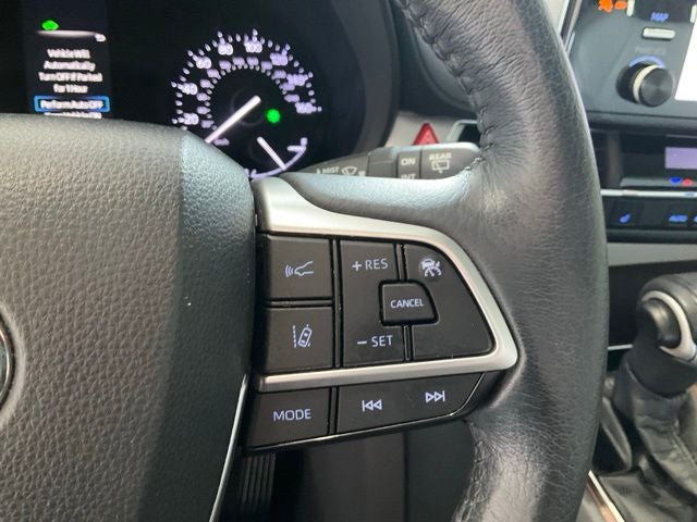 2021 Toyota Sienna XLE 8 Passenger