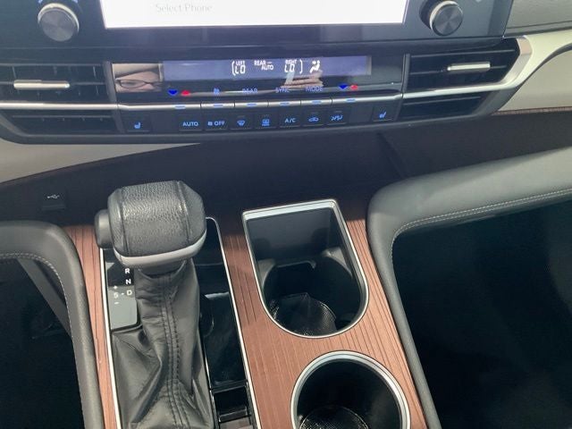 2021 Toyota Sienna XLE 8 Passenger