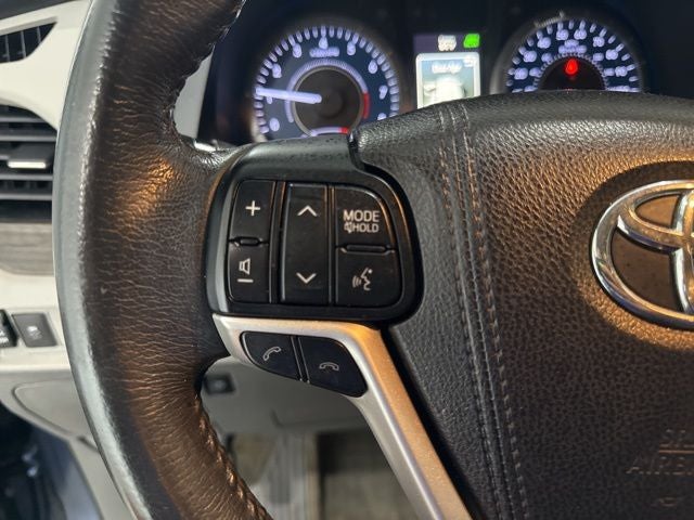 2018 Toyota Sienna XLE 8 Passenger