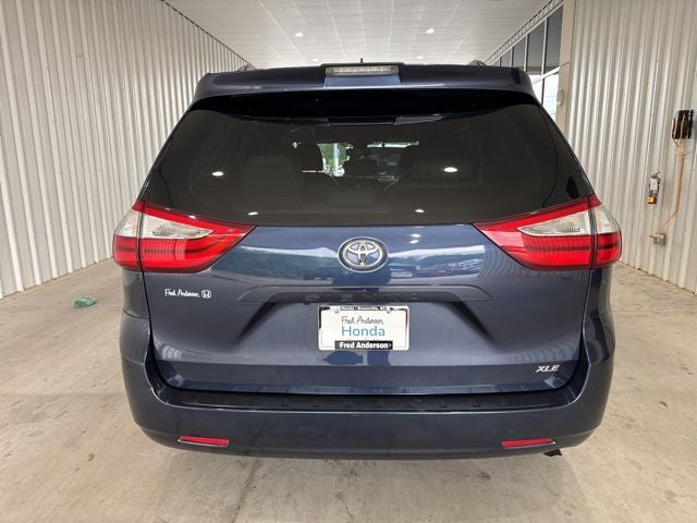 2018 Toyota Sienna XLE 8 Passenger