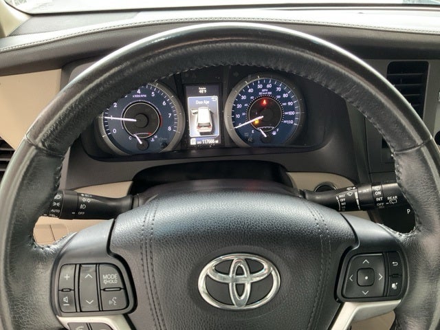 2017 Toyota Sienna L 7 Passenger