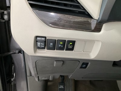 2017 Toyota Sienna L 7 Passenger