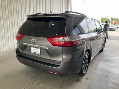 2020 Toyota Sienna Limited Premium 7 Passenger