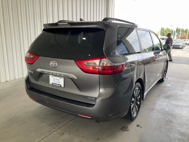 2020 Toyota Sienna Limited Premium 7 Passenger