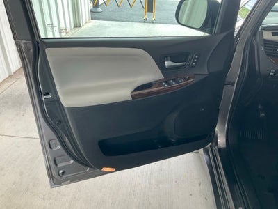 2020 Toyota Sienna Limited Premium 7 Passenger