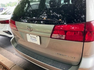 2005 Toyota Sienna LE