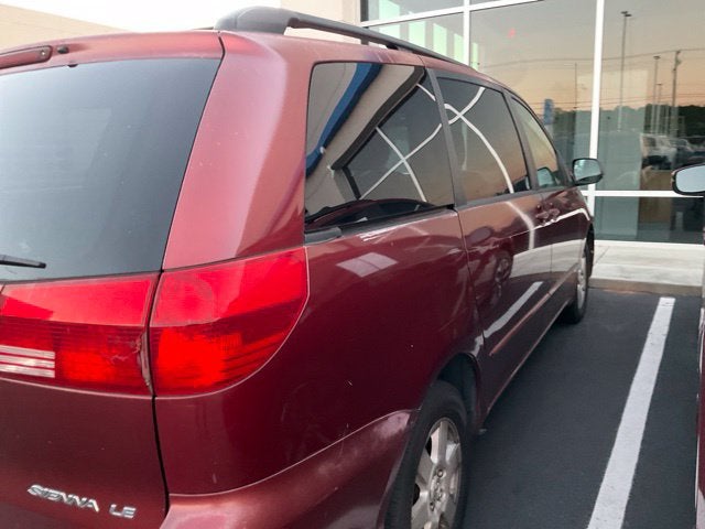 2004 Toyota Sienna Base