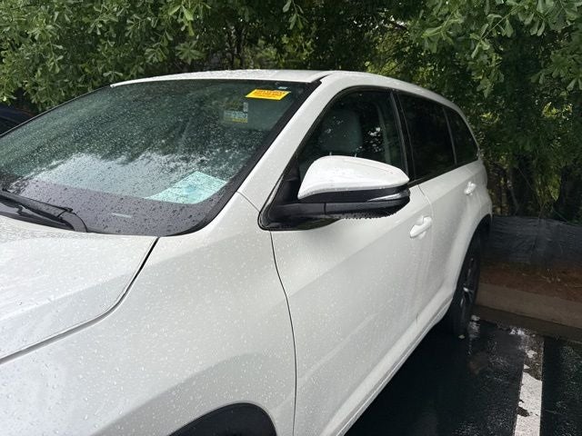 2018 Toyota Highlander LE