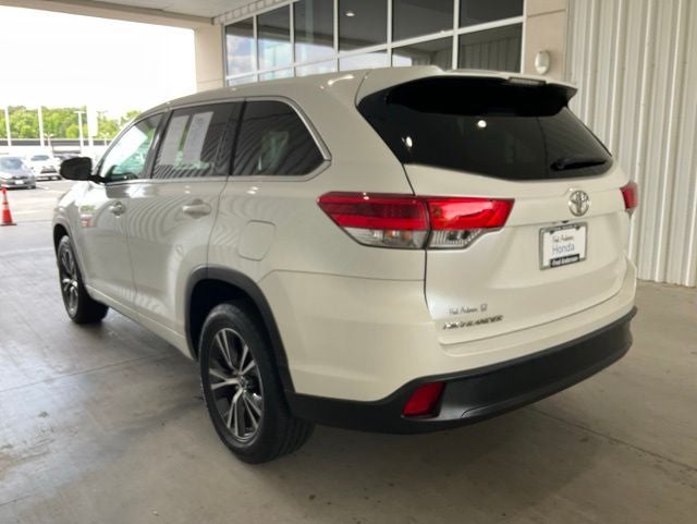 2018 Toyota Highlander LE