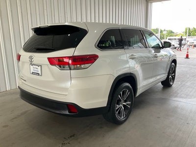 2018 Toyota Highlander LE