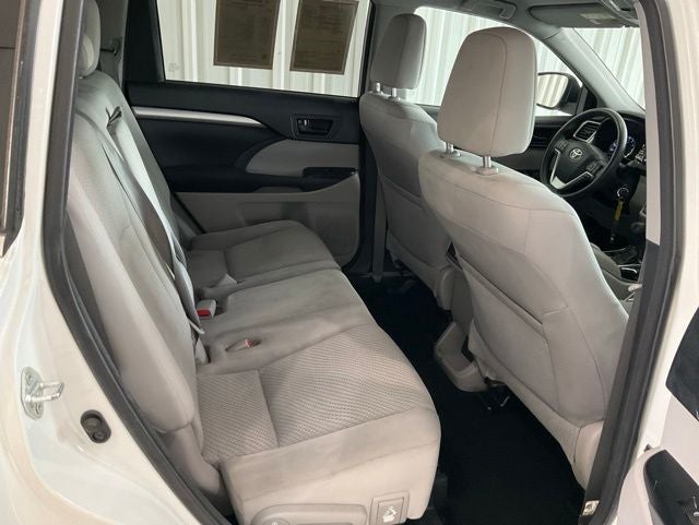 2018 Toyota Highlander LE