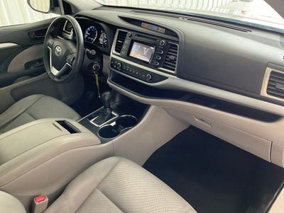 2018 Toyota Highlander LE