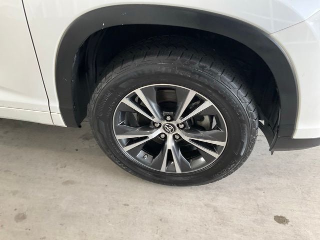 2018 Toyota Highlander LE