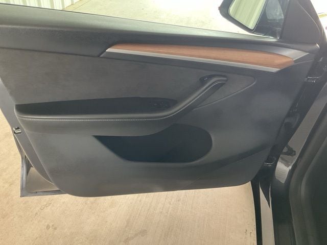 2025 Tesla Model Y Long Range