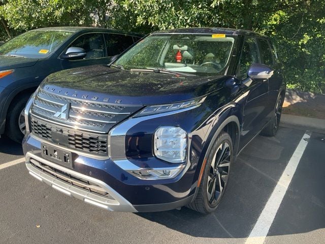 2022 Mitsubishi Outlander SE