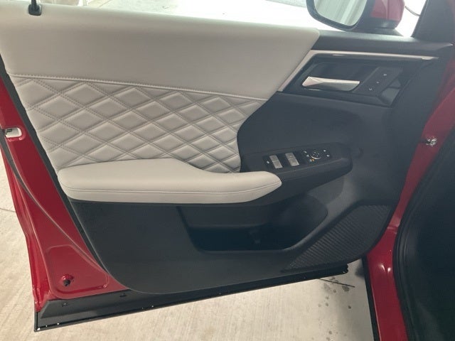 2024 Mitsubishi Outlander SEL