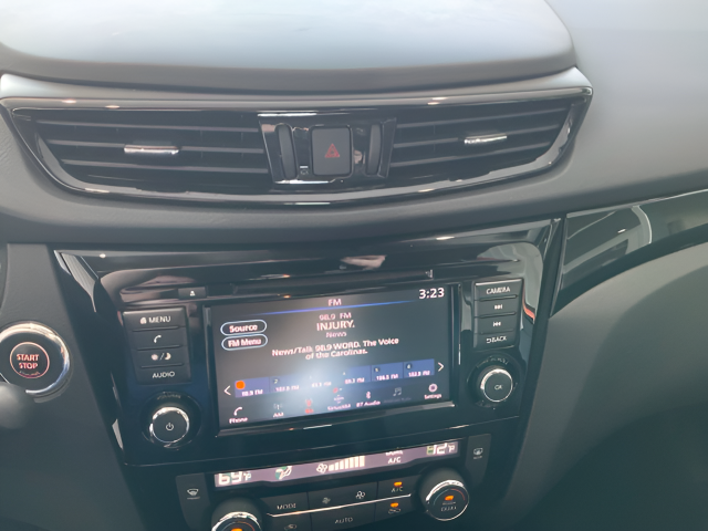 2022 Nissan Rogue Sport SV