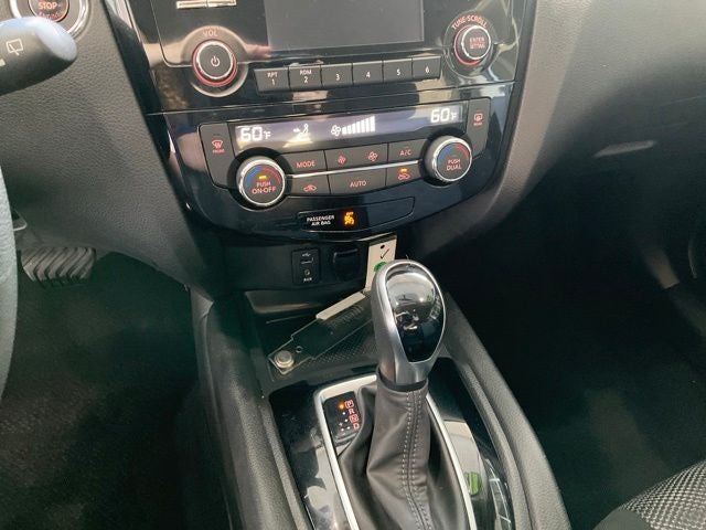2017 Nissan Rogue Sport SV