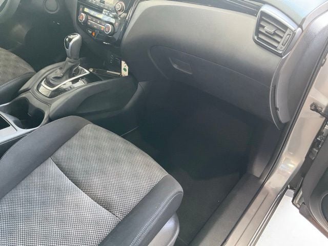 2017 Nissan Rogue Sport SV