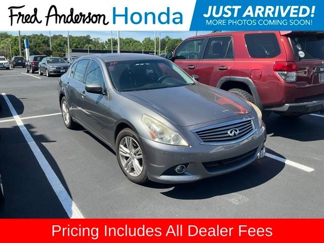 2013 INFINITI G37 X