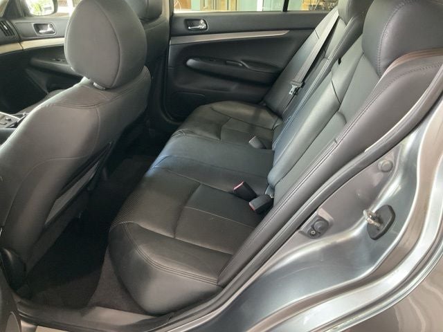 2013 INFINITI G37 X