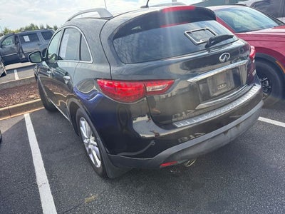 2014 INFINITI QX70 Base