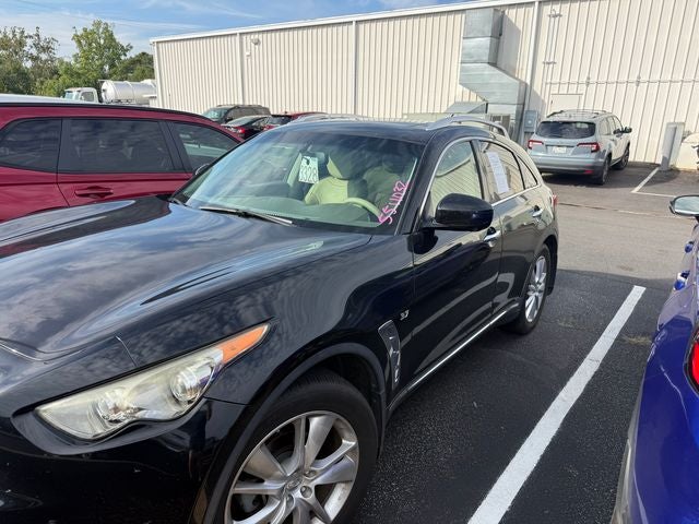 2014 INFINITI QX70 Base