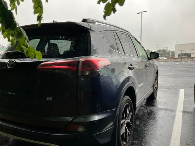 2016 Toyota RAV4 SE