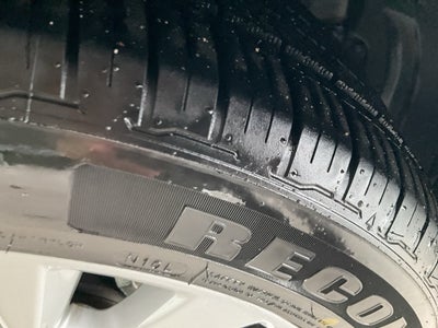 2024 Toyota Corolla Hatchback SE