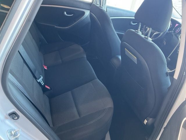 2017 Hyundai Elantra GT Base