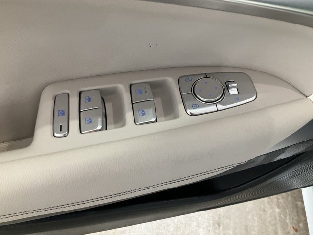 2024 Genesis G70 2.5T