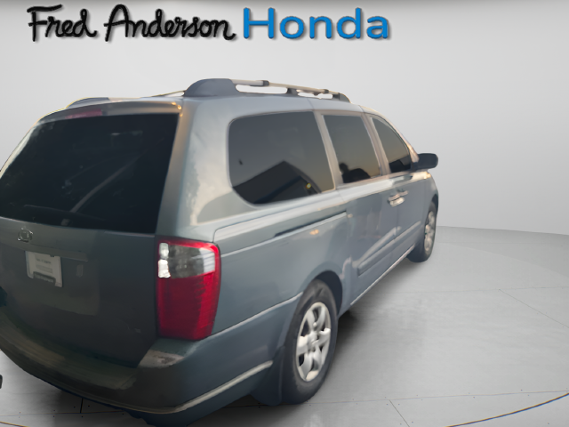 2008 Kia Sedona LX