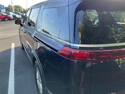 2024 Kia Carnival LX