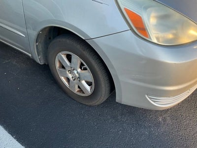2005 Toyota Sienna LE