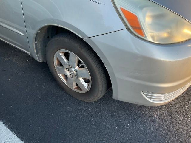 2005 Toyota Sienna LE