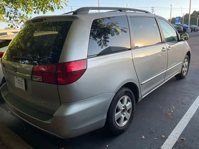 2005 Toyota Sienna LE
