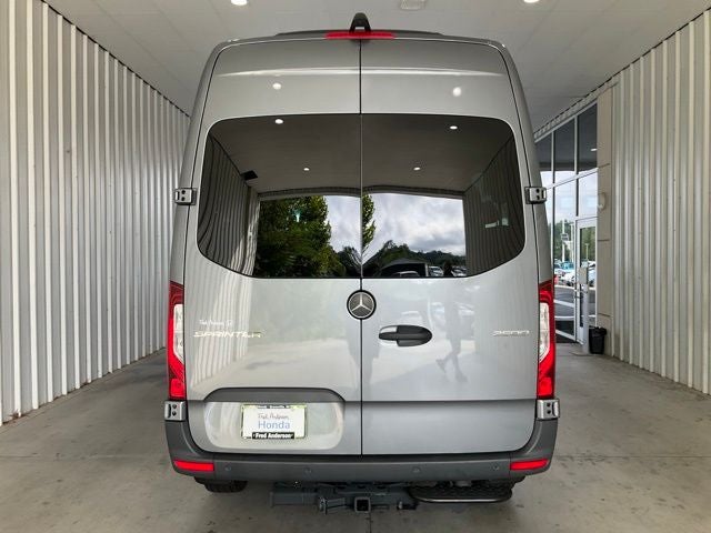 2024 Mercedes-Benz Sprinter 2500 Passenger 144 WB